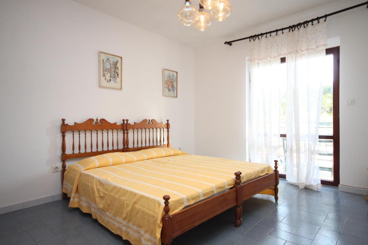 Apartments With A Parking Space Umag - 7094 Екстер'єр фото